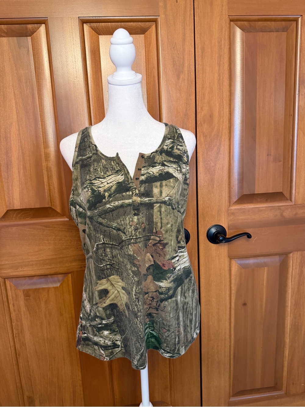 Mossy Oak Camo Henley Tank Women’s Size L Y2K Country Hunting